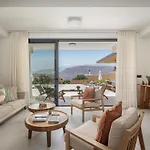 Nemia Luxury וילה חאניה