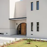 Nemia Luxury *