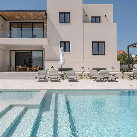 Nemia Luxury