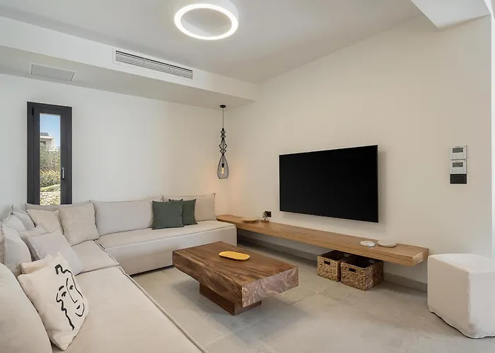 Nemia Luxury Villa *